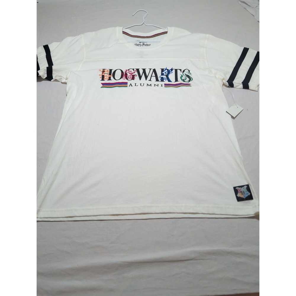 Harry Potter Hogwarts Alumni T Shirt XL White Universal Studios Mens Graphic Tee